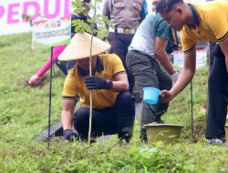 Kapolres Pasuruan Tanam