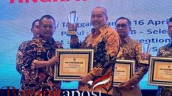 Prestasi Membanggakan AKBP Arbaridi Jumhur Raih Penghargaan PWI Jatim   