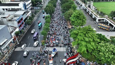 May Day Surabaya Kondusif, Polda Jatim Apresiasi Aksi Buruh Damai