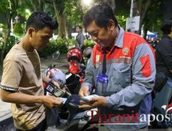 REVOLUSI PARKIR! Surabaya Terapkan Voucher Parkir Non-Tunai