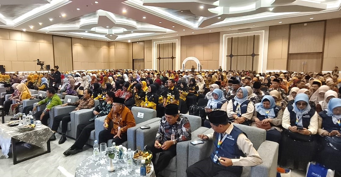 kepala sekolah visioner