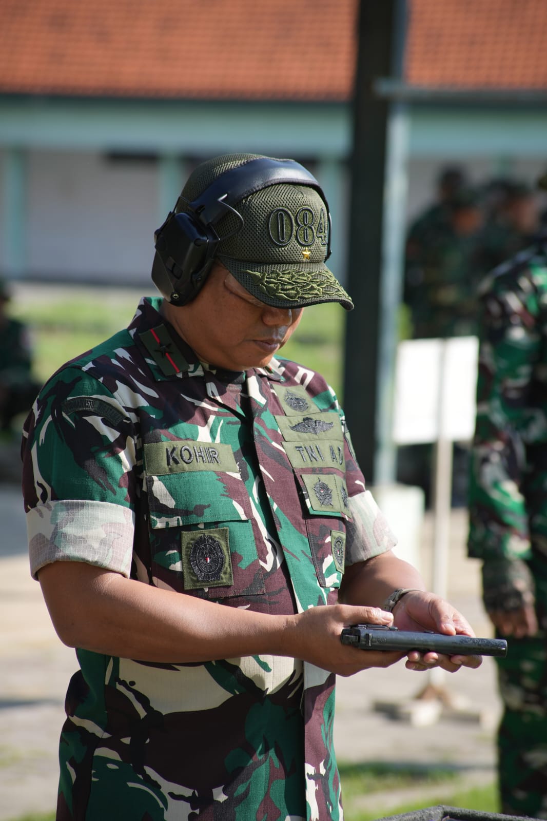 Latihan Menembak