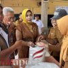 Wabup Sidoarjo Salurkan Bantuan Pangan, 1.600 KPM Warga Wonoayu Tersenyum