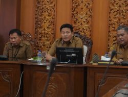 Bupati Sidoarjo Subandi