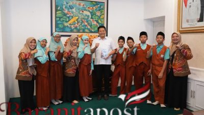 Buku “Suara Masa Depan” Titip Harapan ke Bupati
