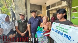 Subandi Serahkan Santunan Rp136 Juta, Anak Pedagang Korban Kecelakaan Dijamin Kuliah