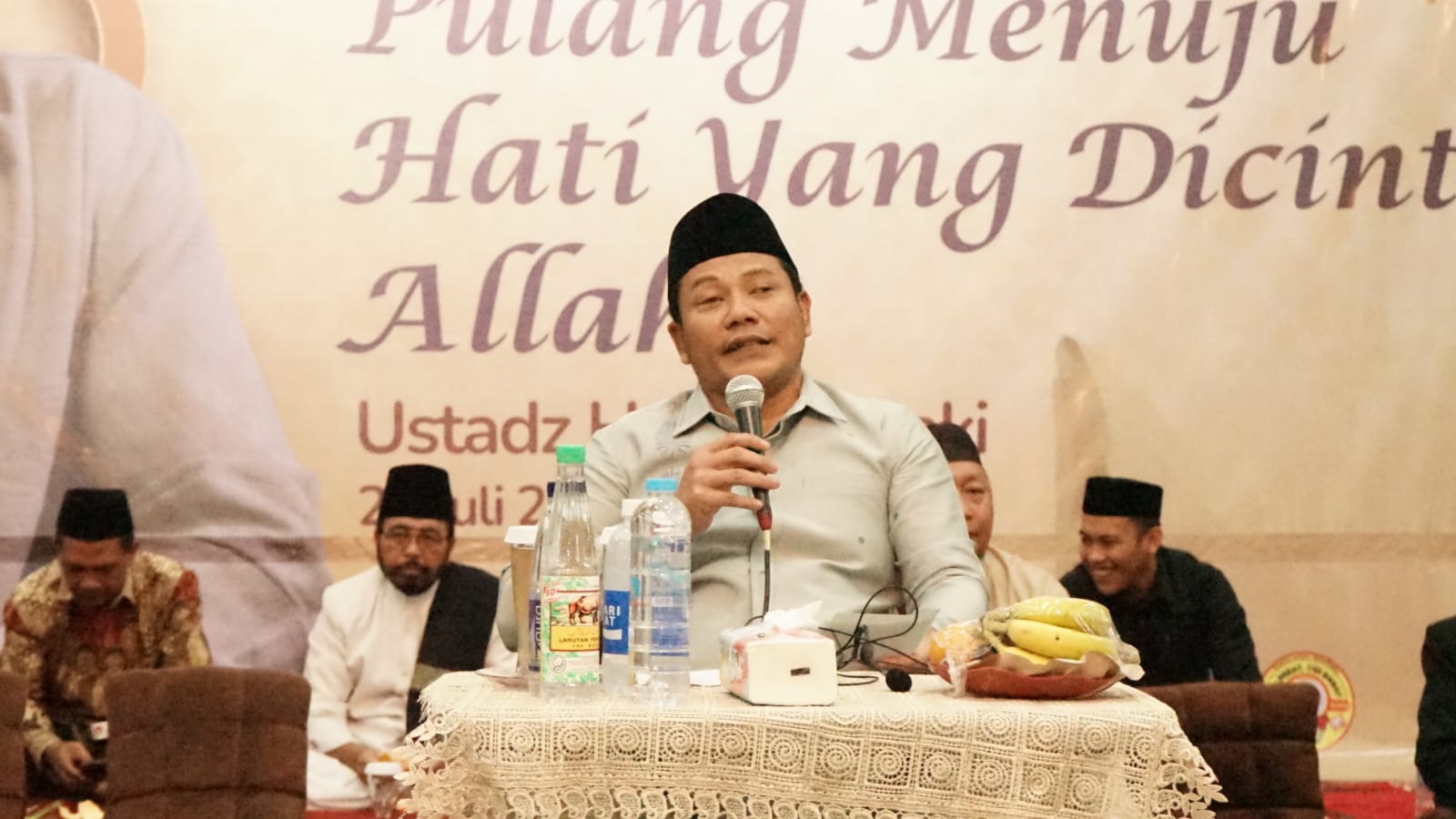 Lautan jamaah memadati