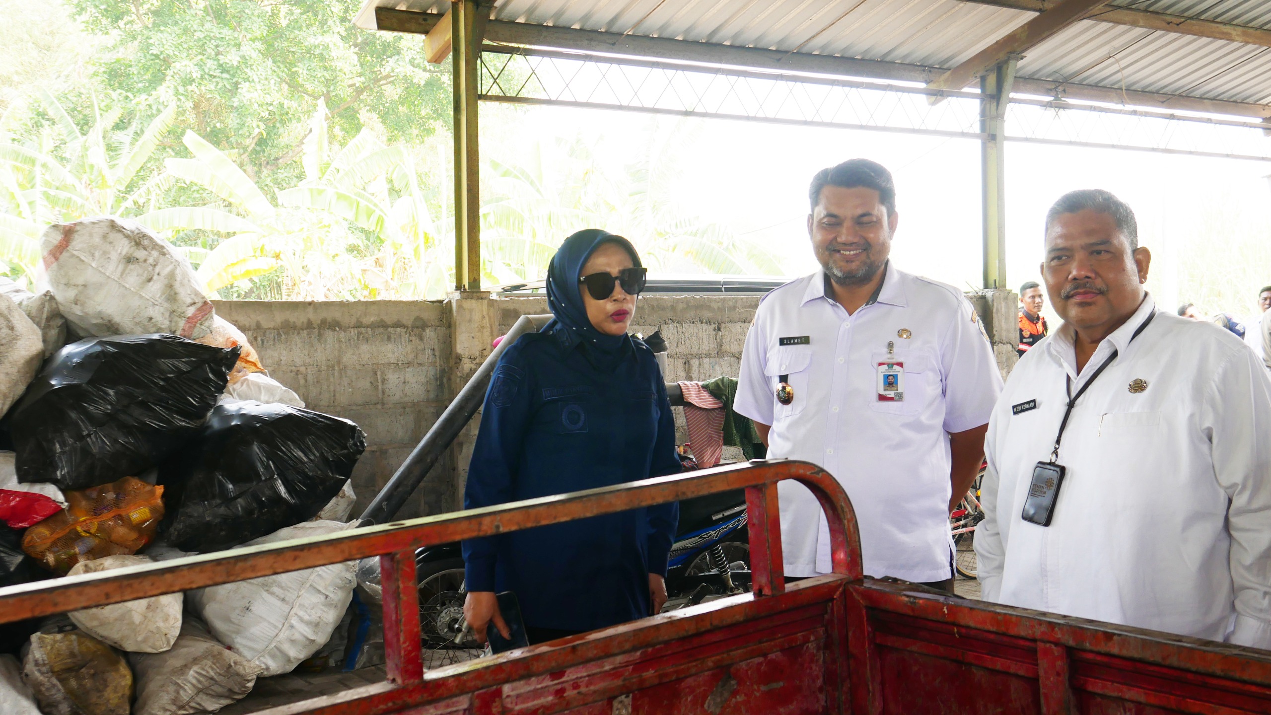 Wabup Mimik Apresiasi TPST Desa Krembung Bersih