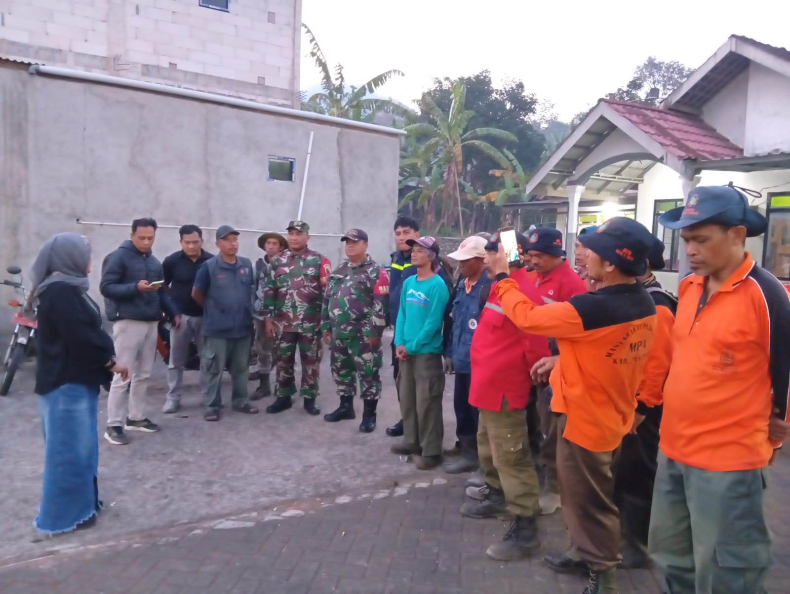 Polsek Nongkojajar Antisipasi Karhutla Malang Merembet Pasuruan